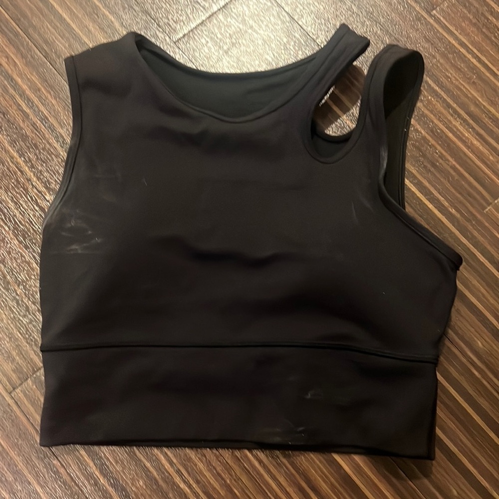 Lululemon Like New Black Crop Sports bar